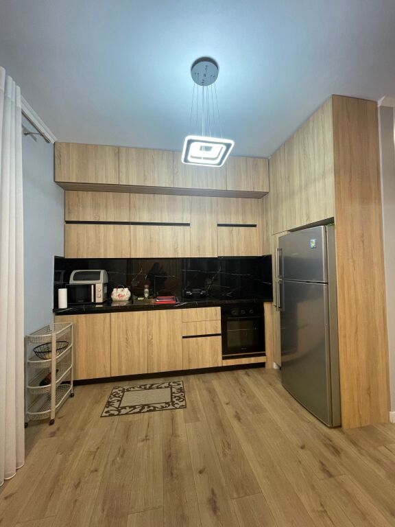 🏡 Apartament 1+1 për Shitje – Tek Televizioni Klan 📍