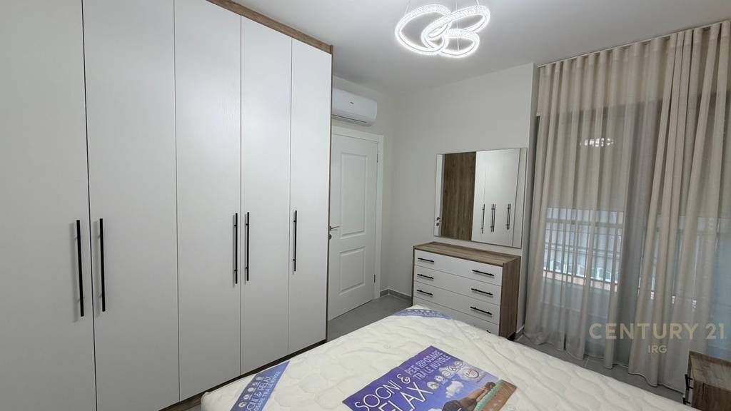 JEPET ME QIRA APARTAMENT 2+1+POST PARKIMI TEK RRUGA DURRESIT ! 900 € /Muaj Sip. Totale  75m2