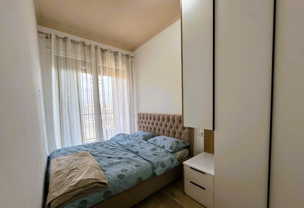 APARTAMENT 1+1 ME QIRA TEK 5 MAJI!