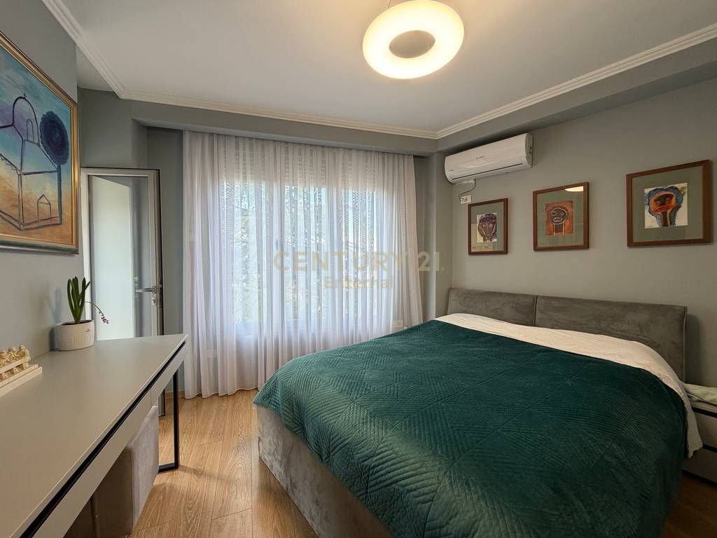 Apartment 2+2 For Sale in Parliament, Tirana - 260000€ | 100 m²