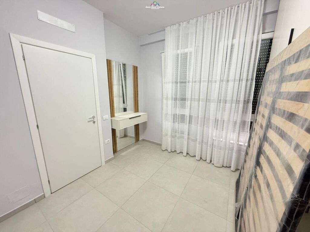 Appartamento In Affitto 2+1 Vicino 5 Maj ( ID B2201784) Tirana