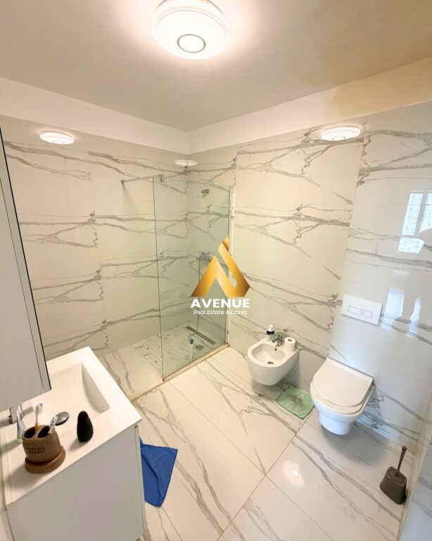 Apartament 3+1+2 për qira  Rezidenca Turdiu, Fusha e Aviacionit, Tiranë