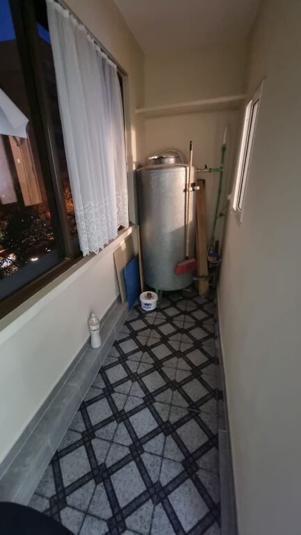 Jepet me Qira Apartament 1+1 , rruga Irfan Tomini, 450 Euro