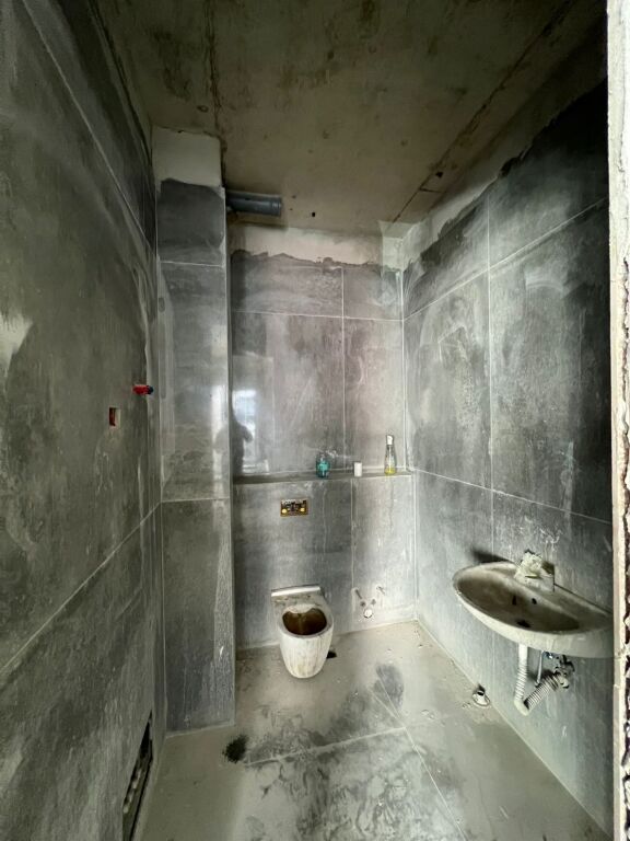 Ambient zyre për qera