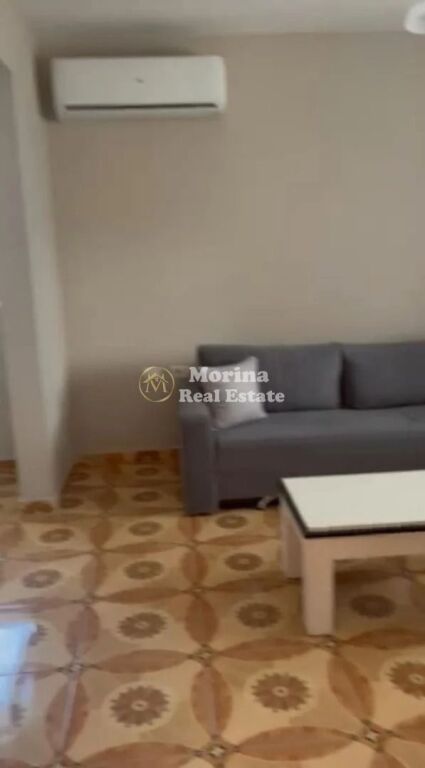 Qera | Shtëpi private 2 + 1 | Porcelan | 650 €/muaj