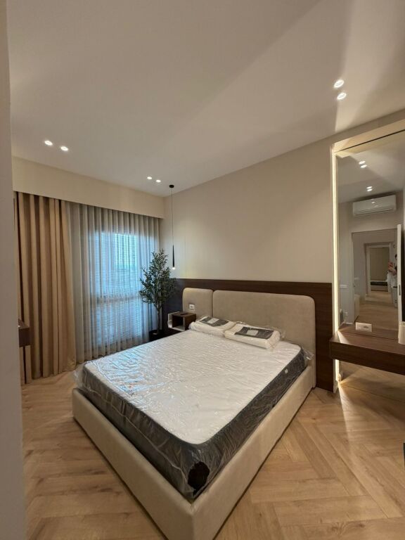 Apartament 2+1 me qera tek Tirana garden building