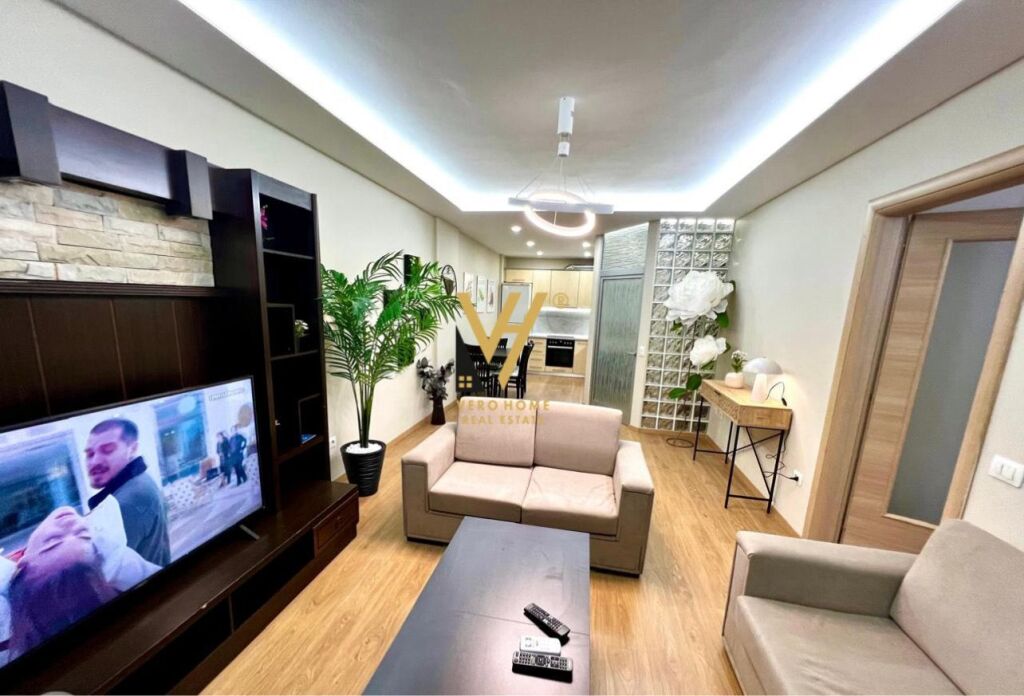 APARTMENT 1+1+BLK FOR RENT NEAR NEW MATERNITY, BRRYLI 55,000 LEKE