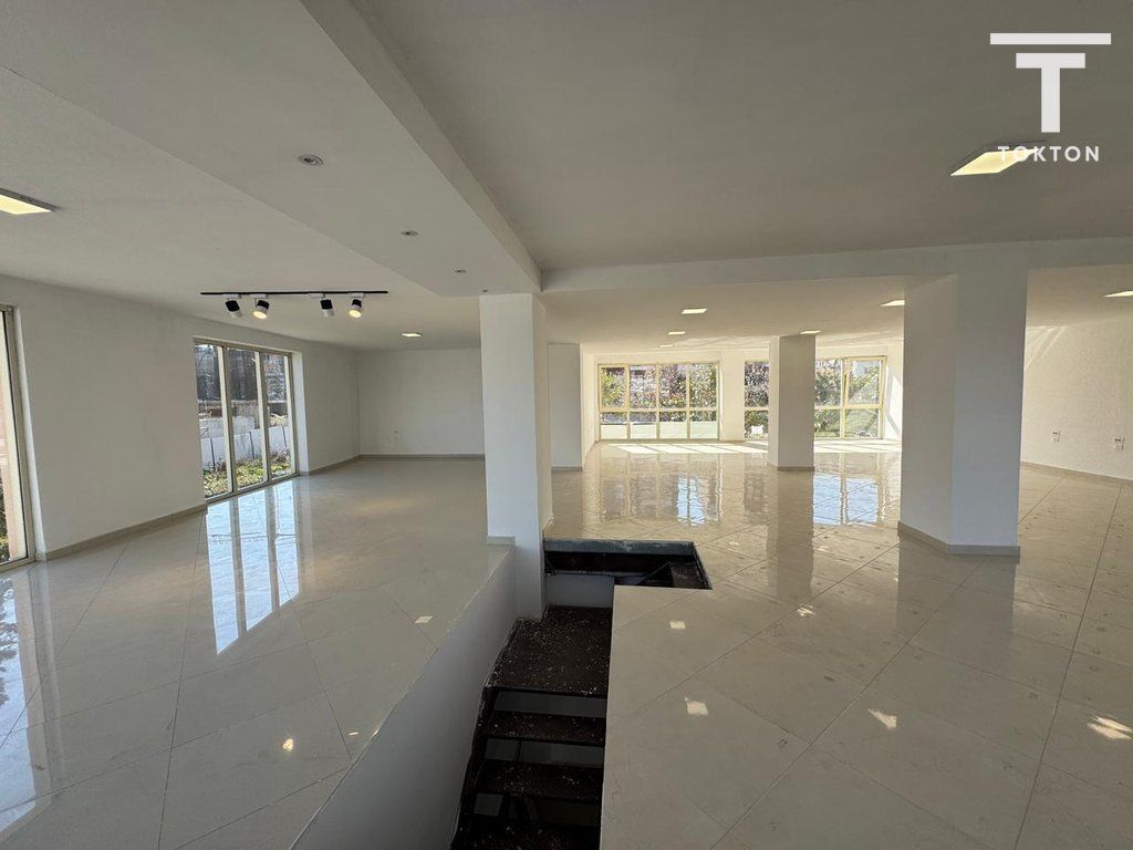 Jepet me Qira Ambient Biznesi – Rruga Jordan Misja, Tiranë