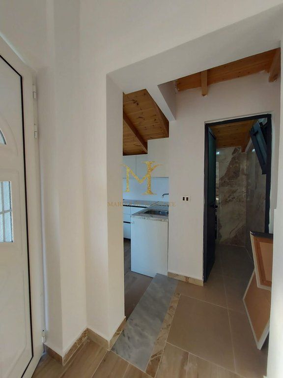 APARTAMENT 1+1 PLAZH DURRES ME LULISHTE