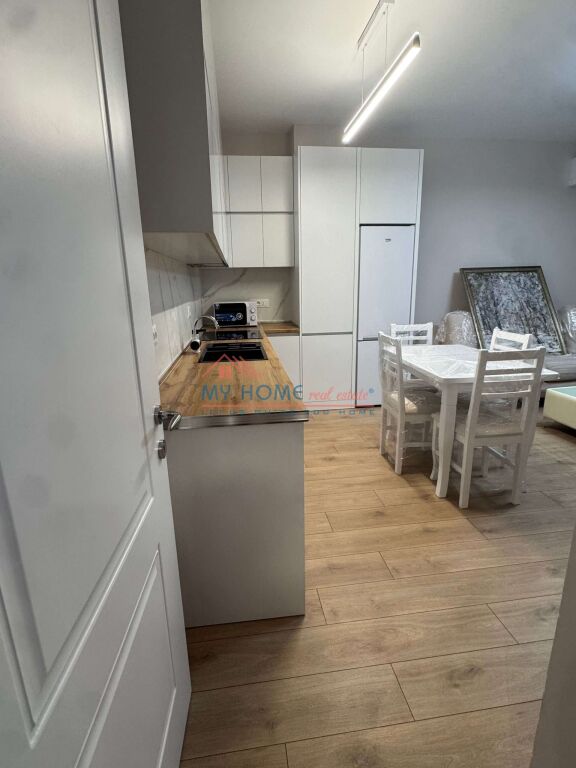 Apartament 2+1 me qira Rruga Islam Alla