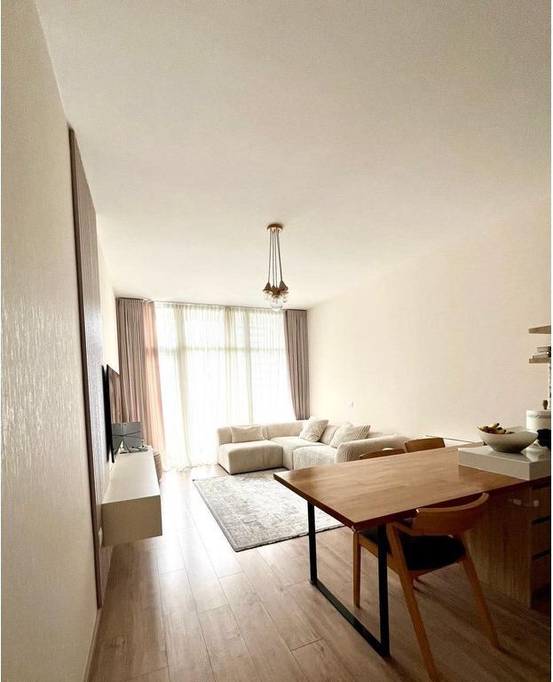 Contemporary Apartment for Sale in the Municipality of Paris