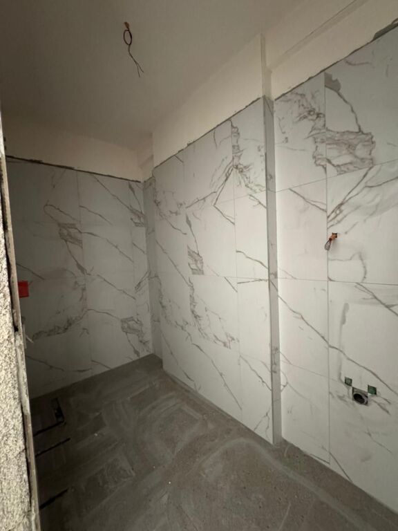 Apartament ne shitje