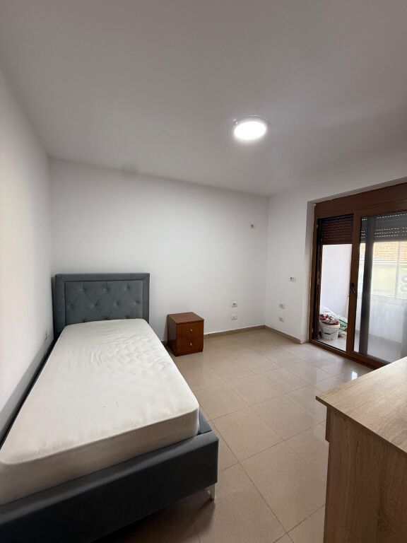 For rent 2+1 Vasil Shanto(near the 21Shit Crossroad) 🏷️65,000 Leke