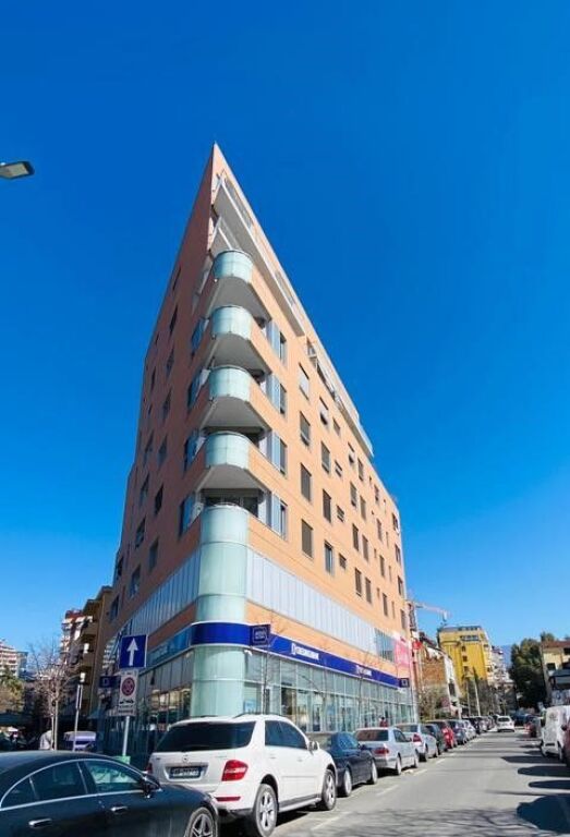 APARTAMENT LUKSOZ ME QIRA 2+1+2+DEPO+POST PARKIMI TEK STADIUMI DINAMO