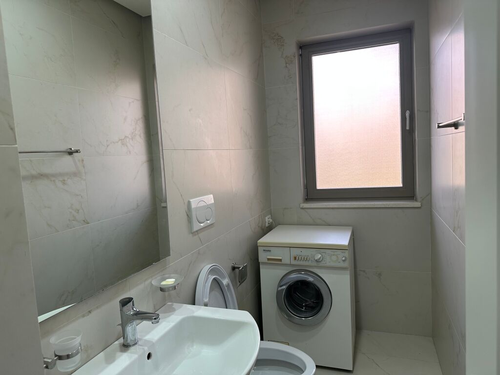 Vile Private me Qira Ali Dem