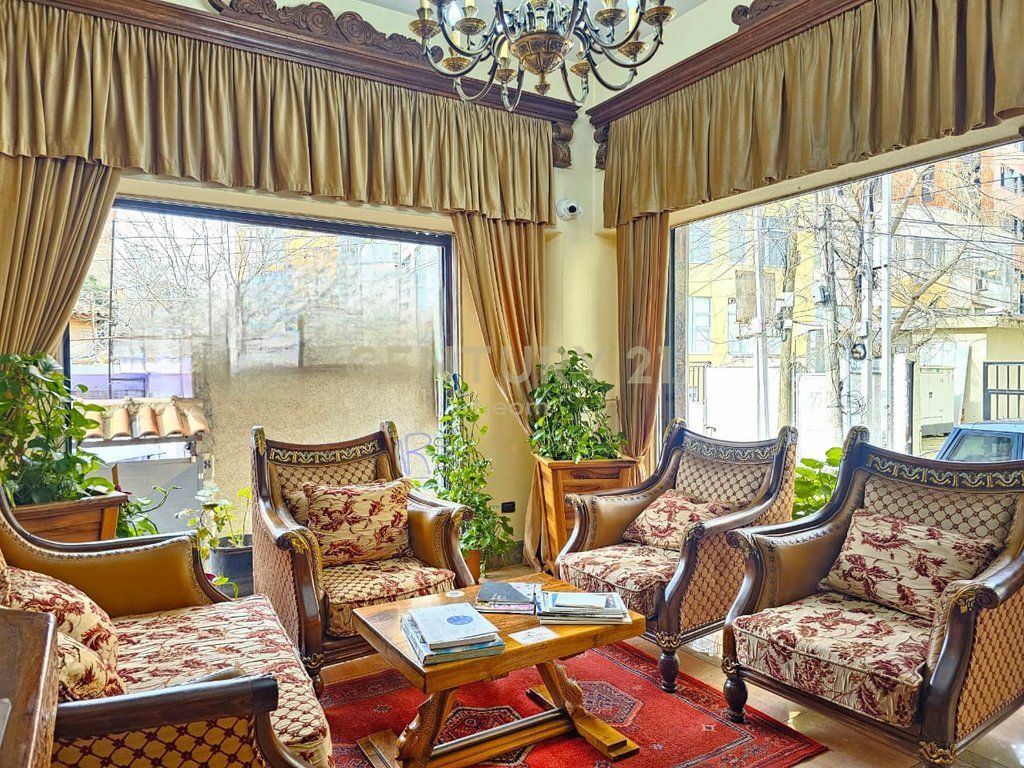 HOTEL PER SHITJE NE QENDER TE TIRANES !