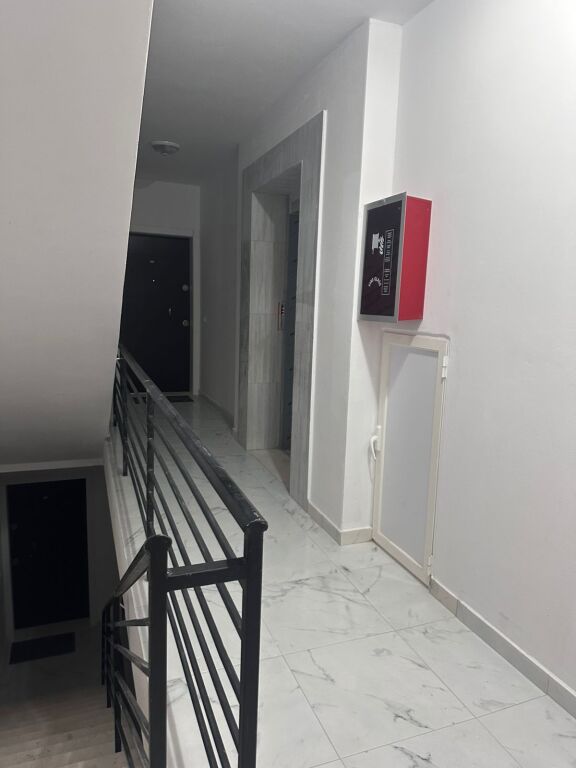 Jepet Apartament me qera