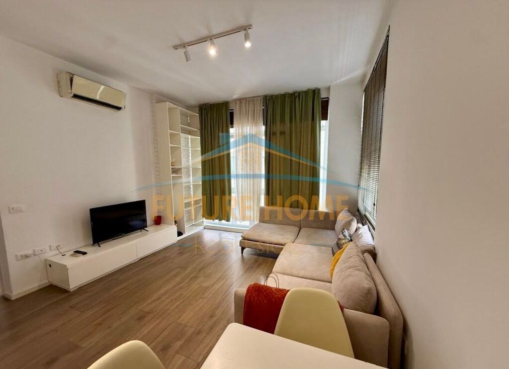 Qira, Apartament 1+1, Komuna e Parisit