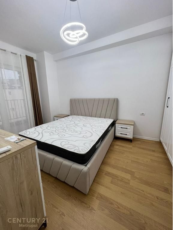 JEPET ME QERA APARTAMENT 1+1 TE ZOGU I ZI