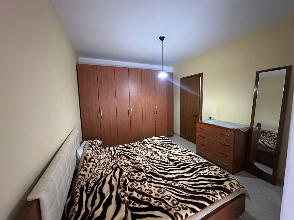Apartament per qera ne astir 2+1
