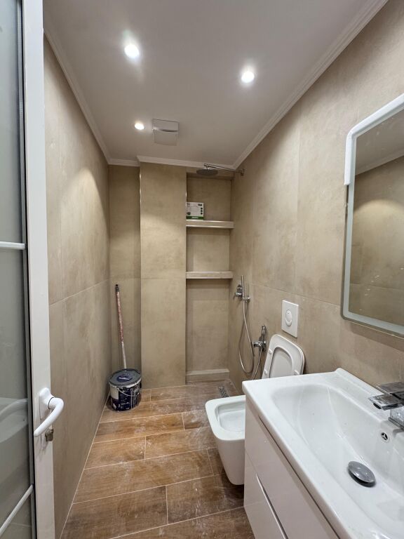 In vendita 1+1+balcone - Ex mercato elettrico