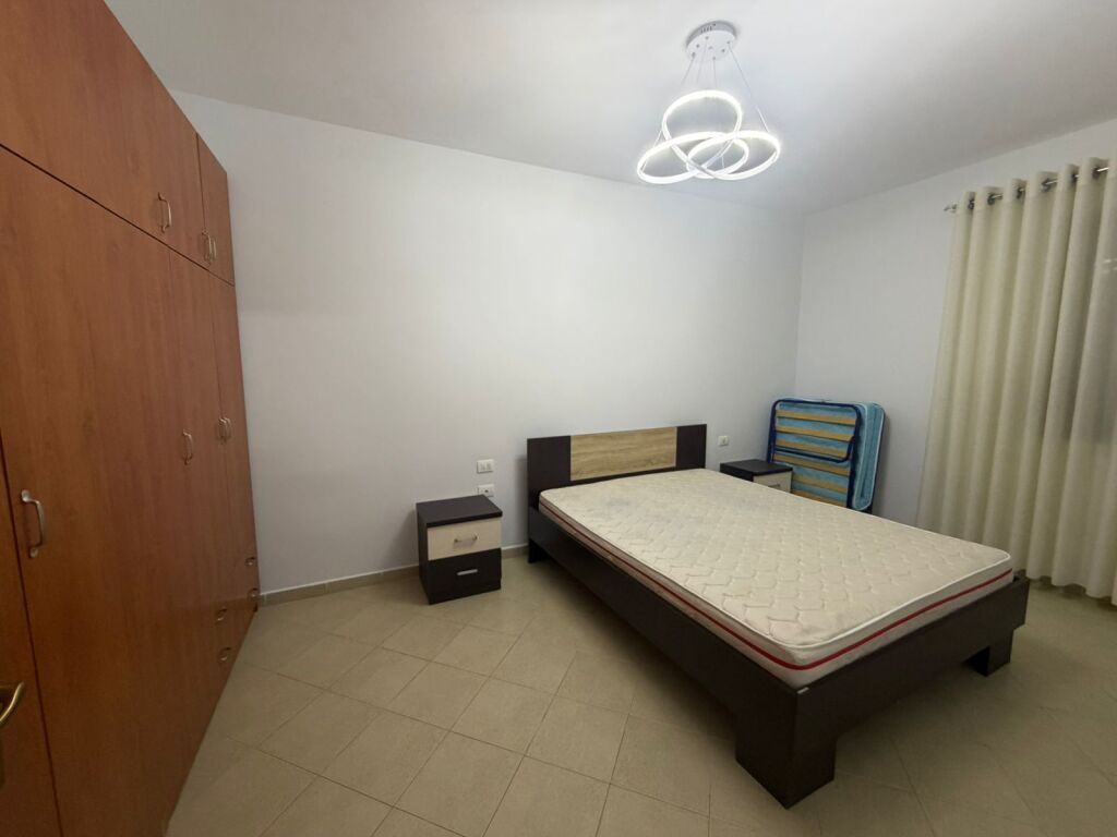 Jepet Apartament me qera