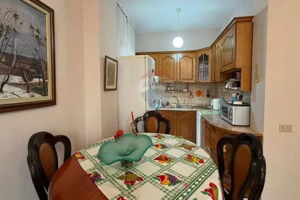 Apartament 3+1 për qira – Brryl!