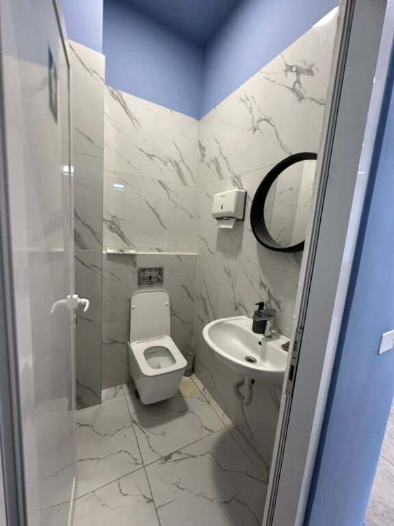 Ambient biznesi me qera