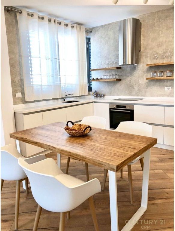 EKSKLUZIVE ! STADIUMI DINAMO APARTAMENT LUKSOZ ME QIRA 2+1+2+DEPO+POST PARKIMI 1,500 € /Muaj Sip. Totale  155m2