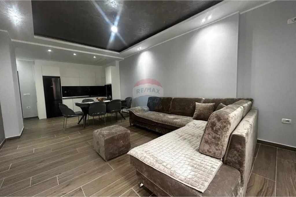 Apartament Modern 2+1 me Qira në Lungomare, Vlorë – 600€/Muaj