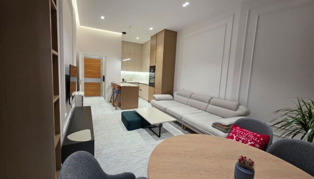 Apartment 1+1 for rent at Durres Street plus post