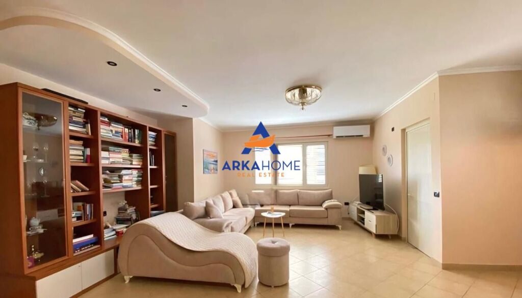 JEPET APARTAMENT ME QERA 2+1+BALLKON "DIGA E LIQENIT" 80.000 LEKE