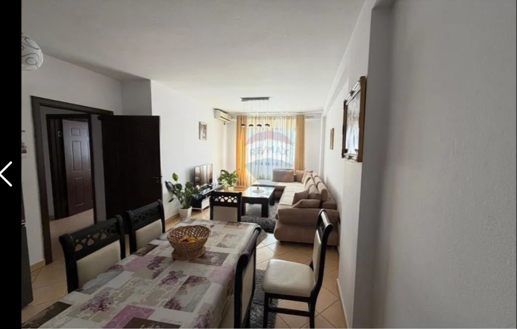 Apartament per shitje 2+1+2 tek Fresku