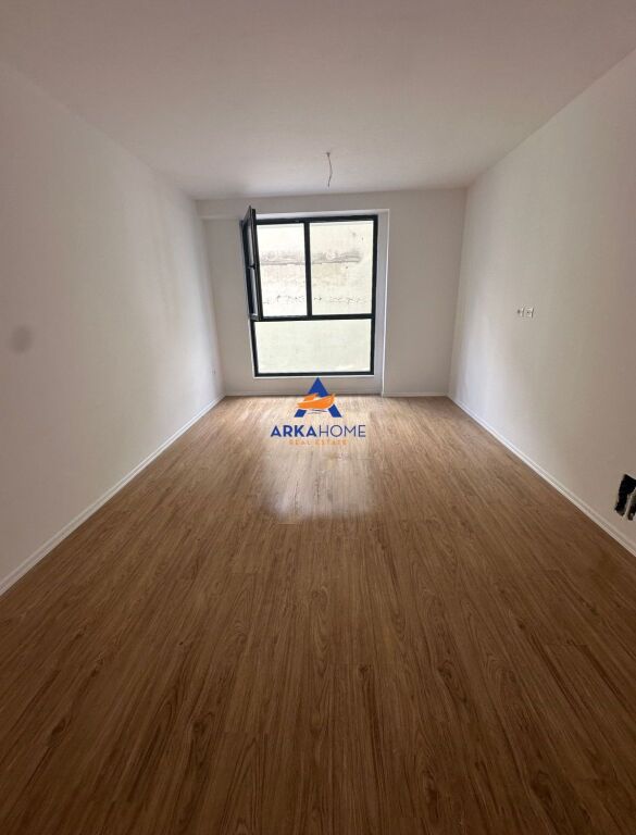 JEPET ME QERA APARTAMENT 1+1 "JORDAN MISJA" 550 EURO