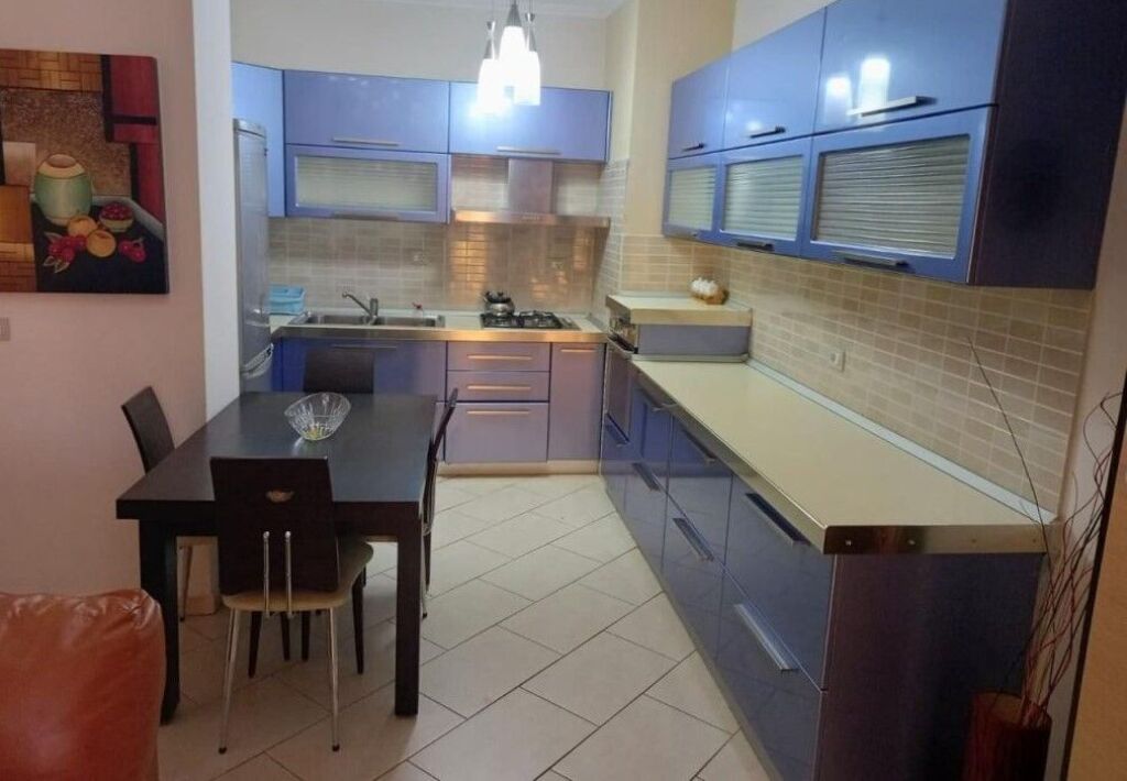 apartment 2+2+2 for rent at the Paris commune