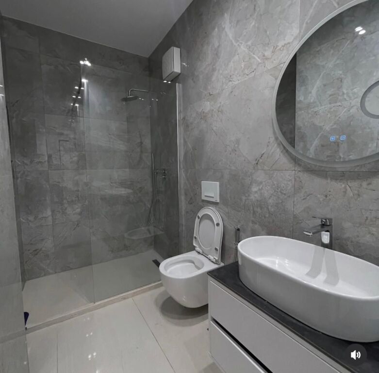 🏡 Jepet me qira apartament 2+1 📍Zogu i Zi 💶 Çmimi: 900 € / muaj