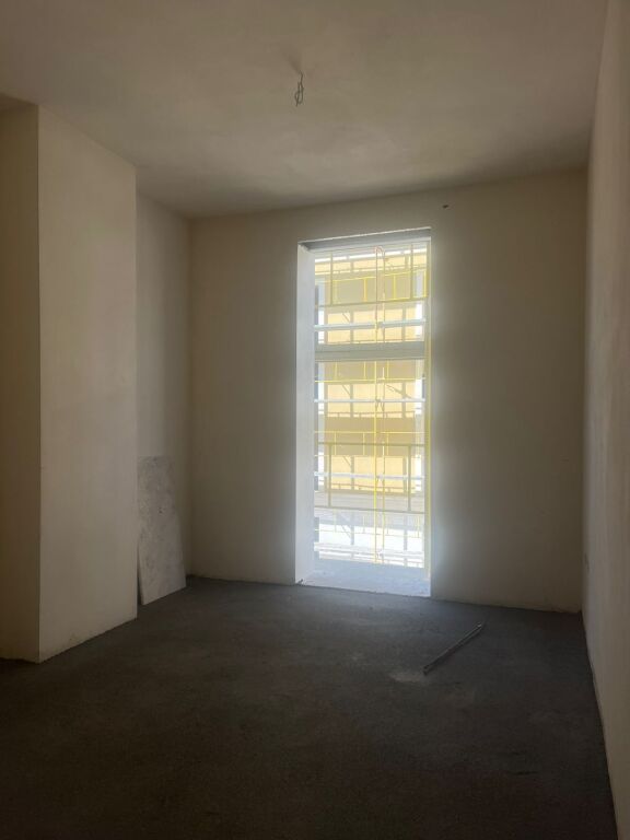 Shitet apartament 1+1 me ballkon