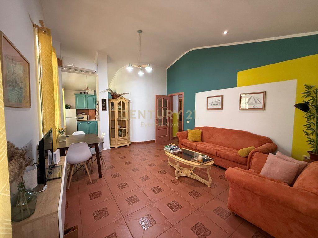 Apartment 2+1 for sale in the Blloku area, near Juvenilja.