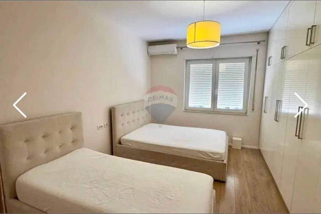 Apartament 2+1 + Parkim per shitje