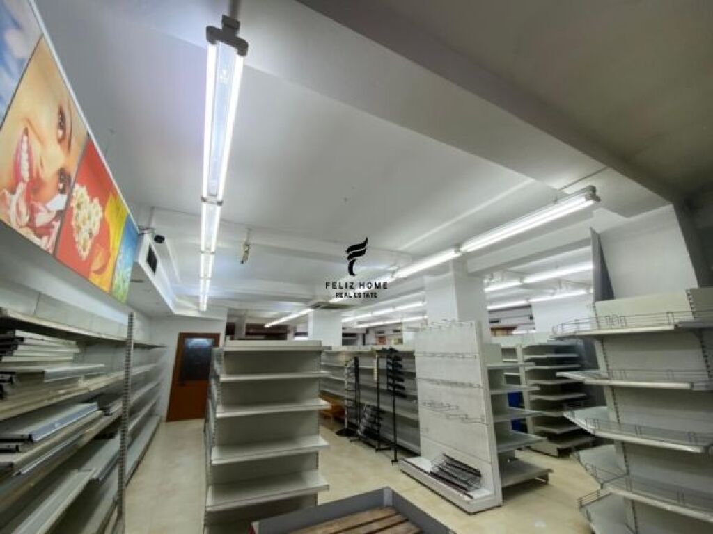 DYQAN ME QERA 220 M2 21 DHJETORI 3.300 EURO FH-58770