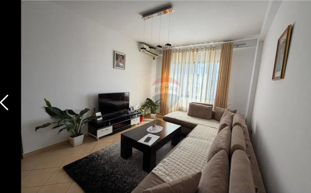 Apartament per shitje 2+1+2 tek Fresku