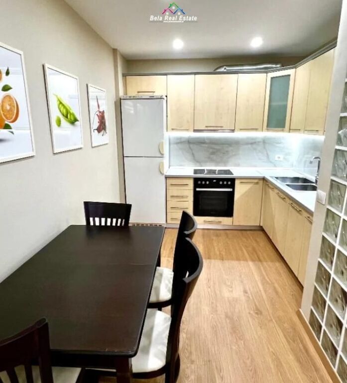 Apartament Me Qera 1+1 prane Maternitetit te Ri (ID B2101032) Tirane