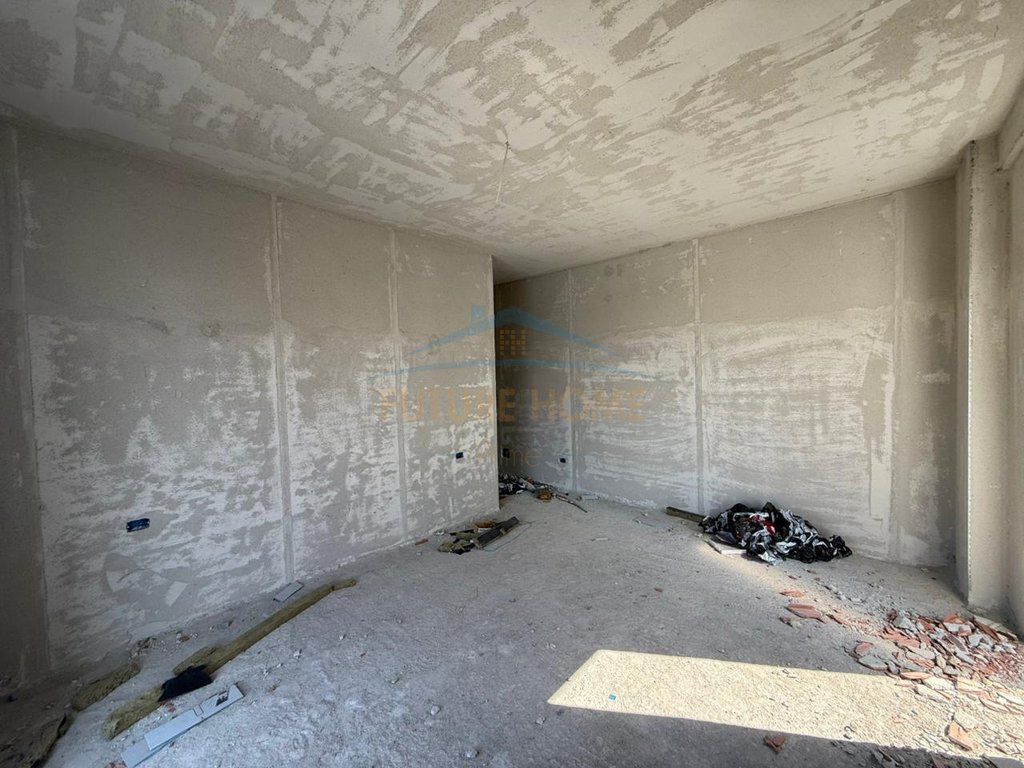 In vendita, Appartamento 2+1, Porcelan, Tirana