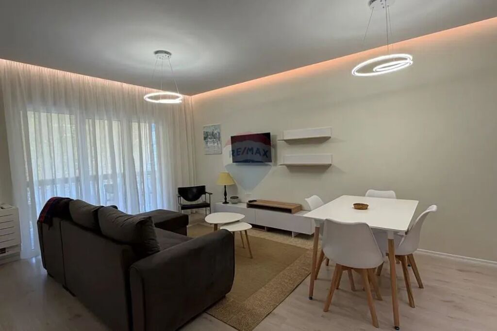 Apartament - Për Qira - Liceu Artistik, Tiranë