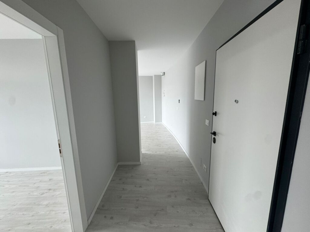 Ambient zyre për qera