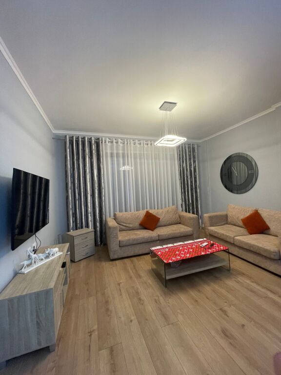🏡 Apartament 1+1 për Shitje – Tek Televizioni Klan 📍
