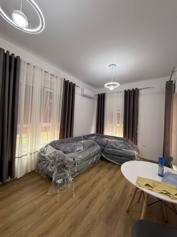 🏠JEPET ME QIRA Apartament 1+1+bllk 📍Rezidenca Kadiu, Ali Dem🏢Kati i 7, me ashensor 💶 Çmimi: 500€ ✨Arredim i ri &amp; modern