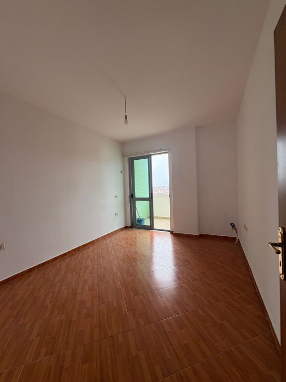 Apartment 1+1 for rent at Dalip Topi Street