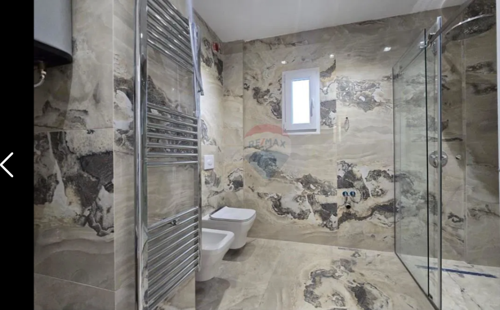 Apartament per shitje 2+1+2 tek Rruga Qemal Stafa