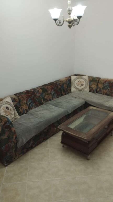 APARTAMENT 1+1. 30000 LEKE.RRUGA SIRI KODRA